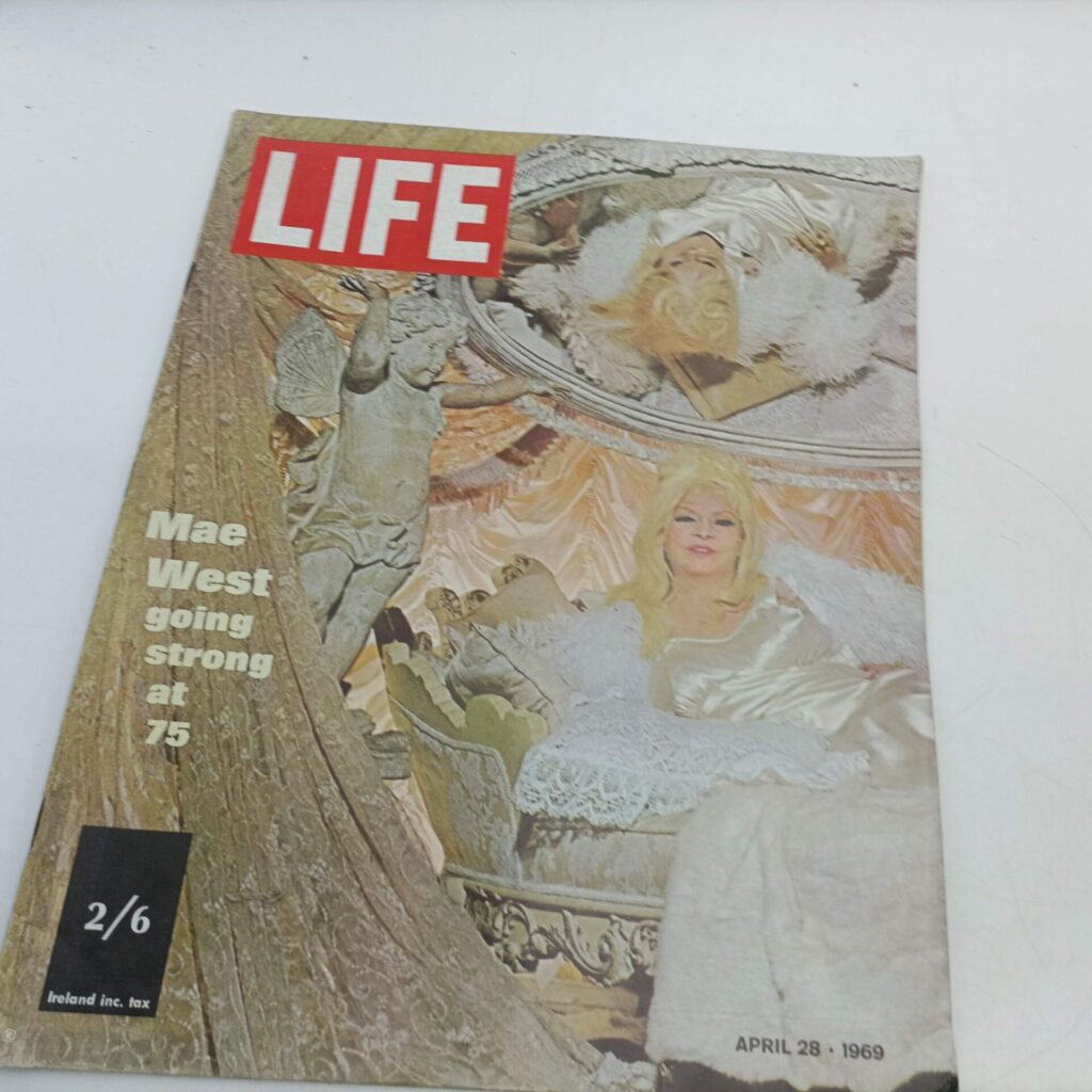 Vintage 'LIFE Magazine' UK April 28th 1969 [G+] Mae West at 75 Cover | Image 1