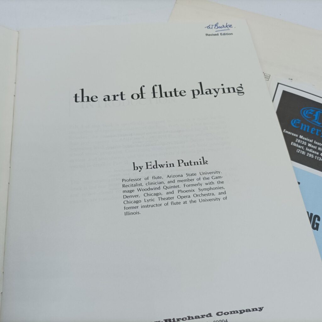 The Art of Flute Playing by Edwin Putnik (1973) Revised Ed. Paperback [G+] Fingering Chart | Image 3